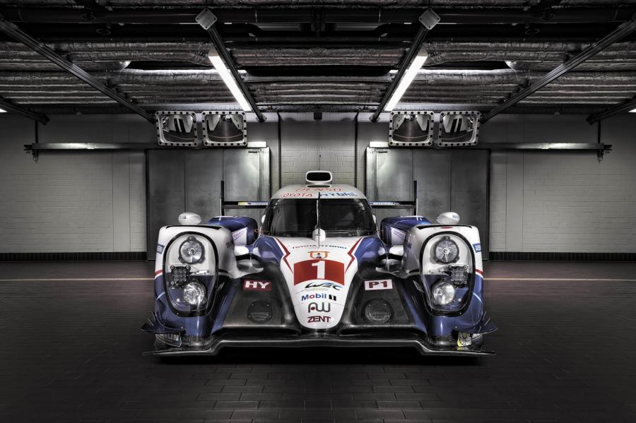  Toyota TS040 Hybrid 2015 года  (фото 3 из 14)
